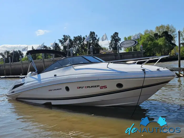Daycruiser Custon 25 Cuddy