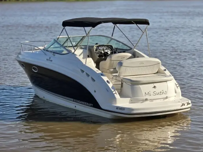 Canestrari 275 con Mercruiser 300 6.2 y Pata Alpha Bravo III