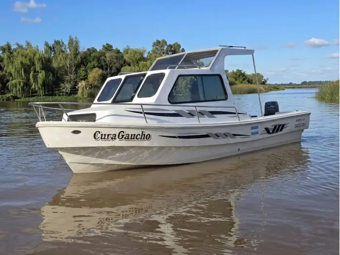Tracker Virgin Marine 620 Cabinado con Yamaha 70 Hp 2 Tiempos y Trailer Doble Eje.