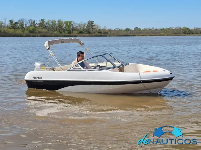 Venta de Lancha Quicksilver 465 con Motor 4 Tiempos